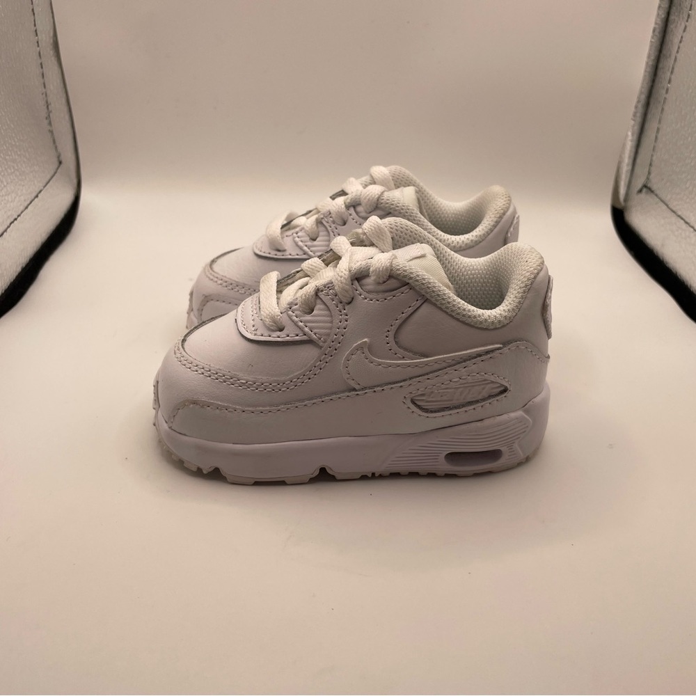Nike Airmax 90 Kids White Sneakers size 4C
